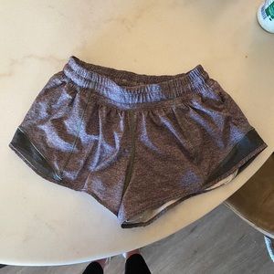 Lulu lemon hotty hot shorts 2.5” inseam